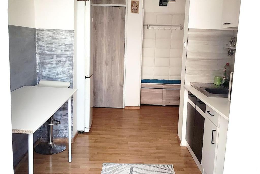Lora'S House Apartment Oradea Ngoại thất bức ảnh