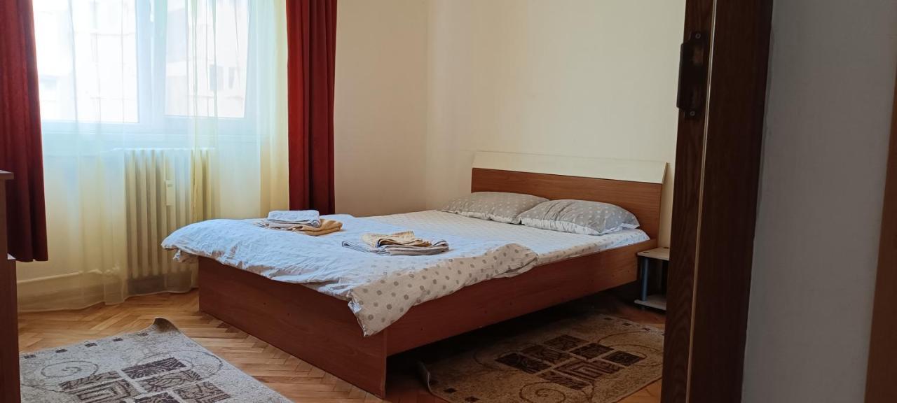 Lora'S House Apartment Oradea Ngoại thất bức ảnh